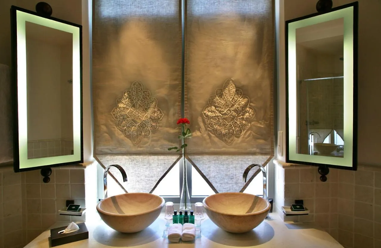 Tiara Yaktsa Cote D'Azur Hotell Théoule-sur-Mer